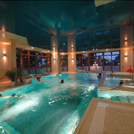 Dworek Morski Hotel *