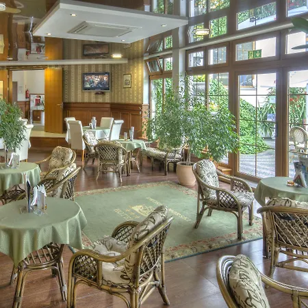 Dworek Morski Hotel Mielno (Koszalin)