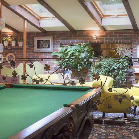 Hotel Dworek Morski Mielno (Koszalin)