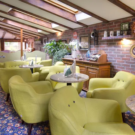 Hotel Dworek Morski *