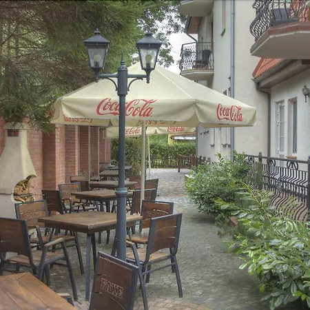 Dworek Morski Hotel *