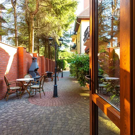 Hotel Dworek Morski *