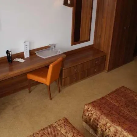 Hotel Dworek Morski *