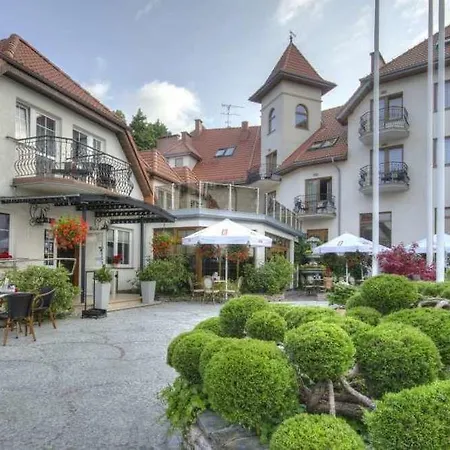 Dworek Morski Mielno Hotel Mielno (Koszalin)