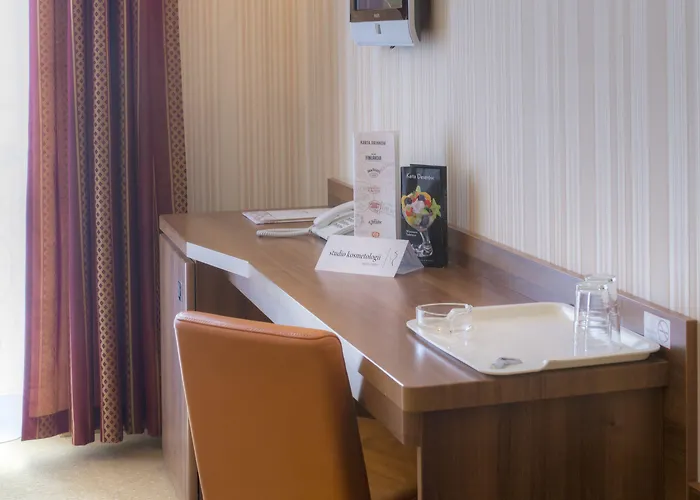 Hotel Dworek Morski & Wellness *