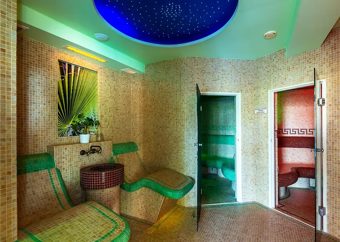 Hotel Dworek Morski & Wellness